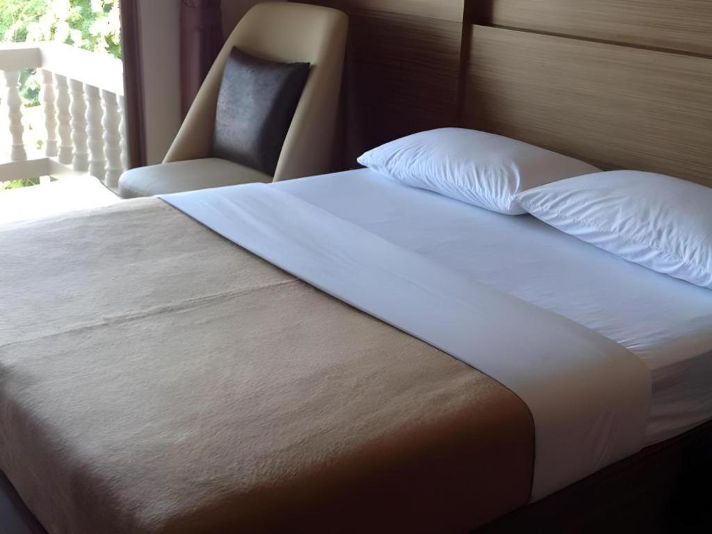 Honey Lodge Pattaya Exterior foto
