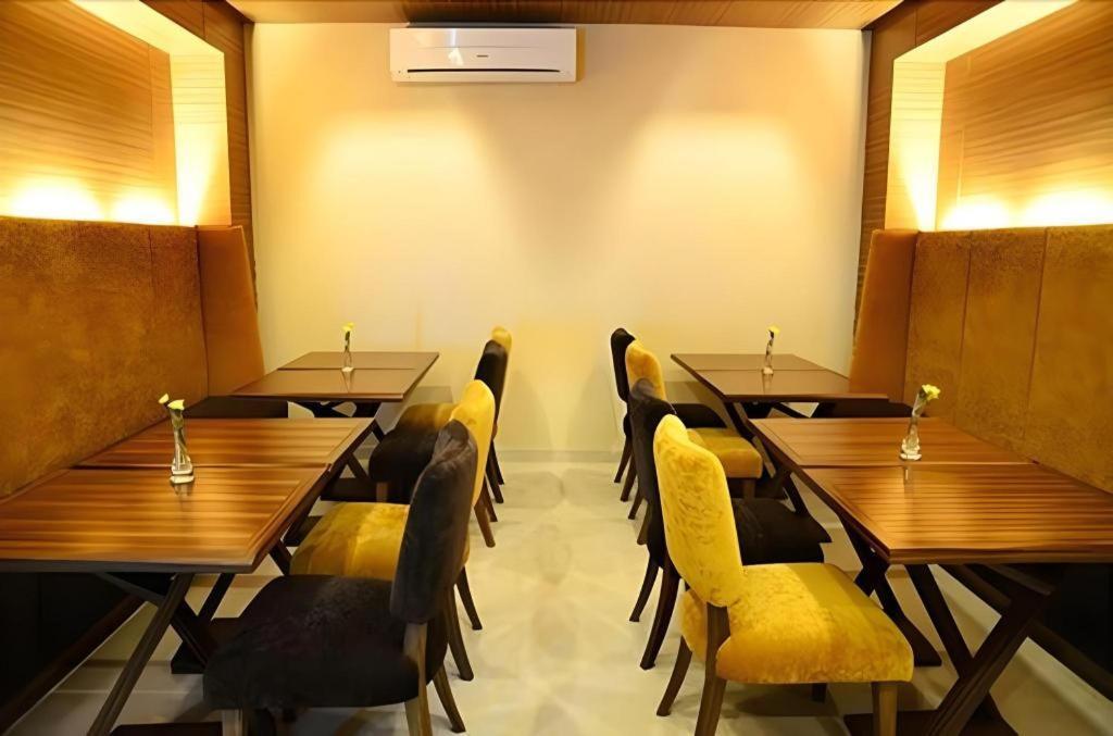 Honey Lodge Pattaya Exterior foto