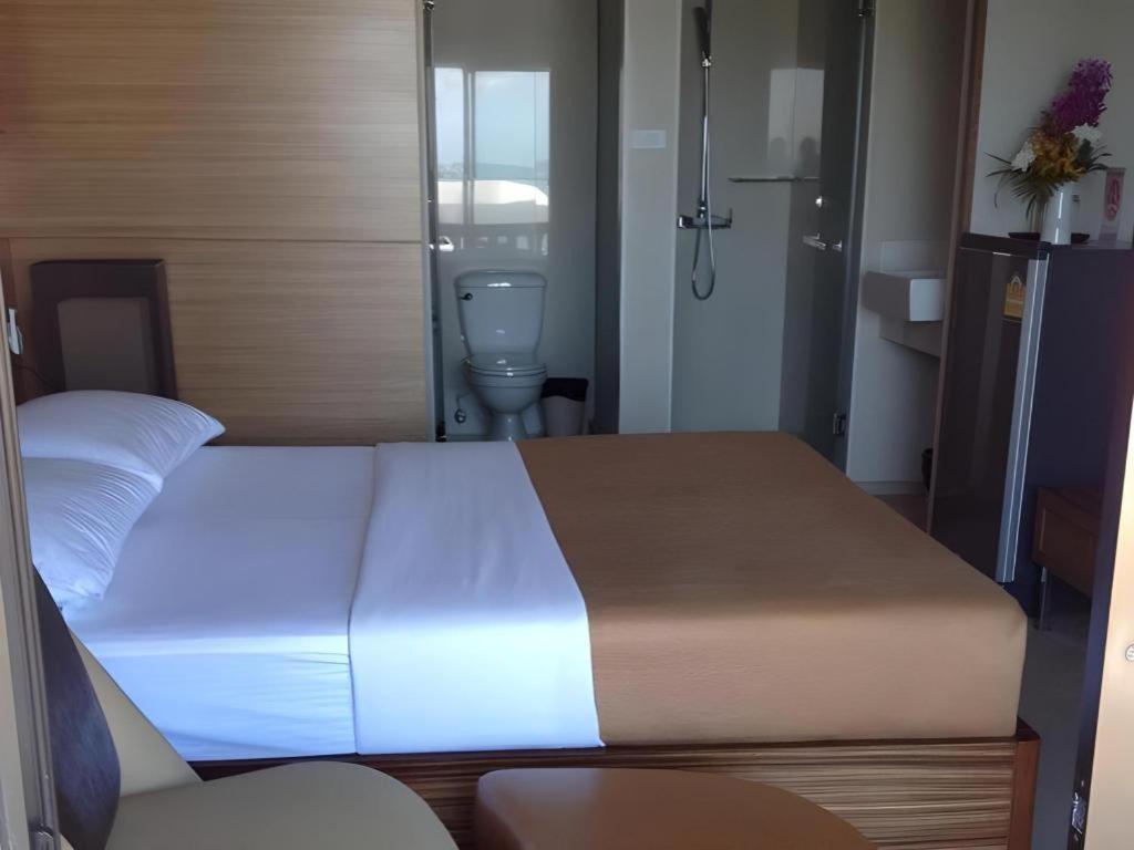 Honey Lodge Pattaya Exterior foto