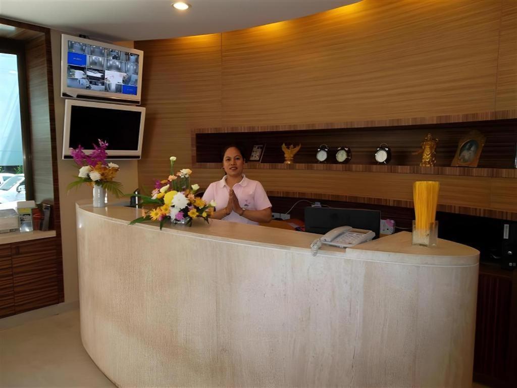 Honey Lodge Pattaya Exterior foto