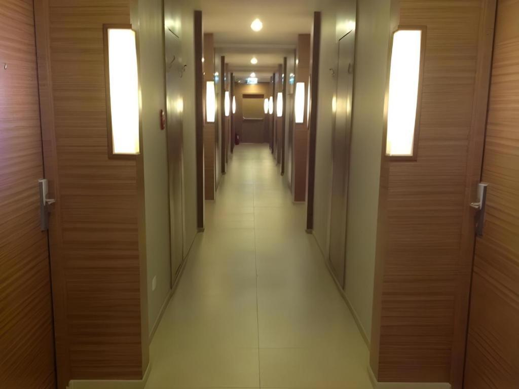 Honey Lodge Pattaya Exterior foto