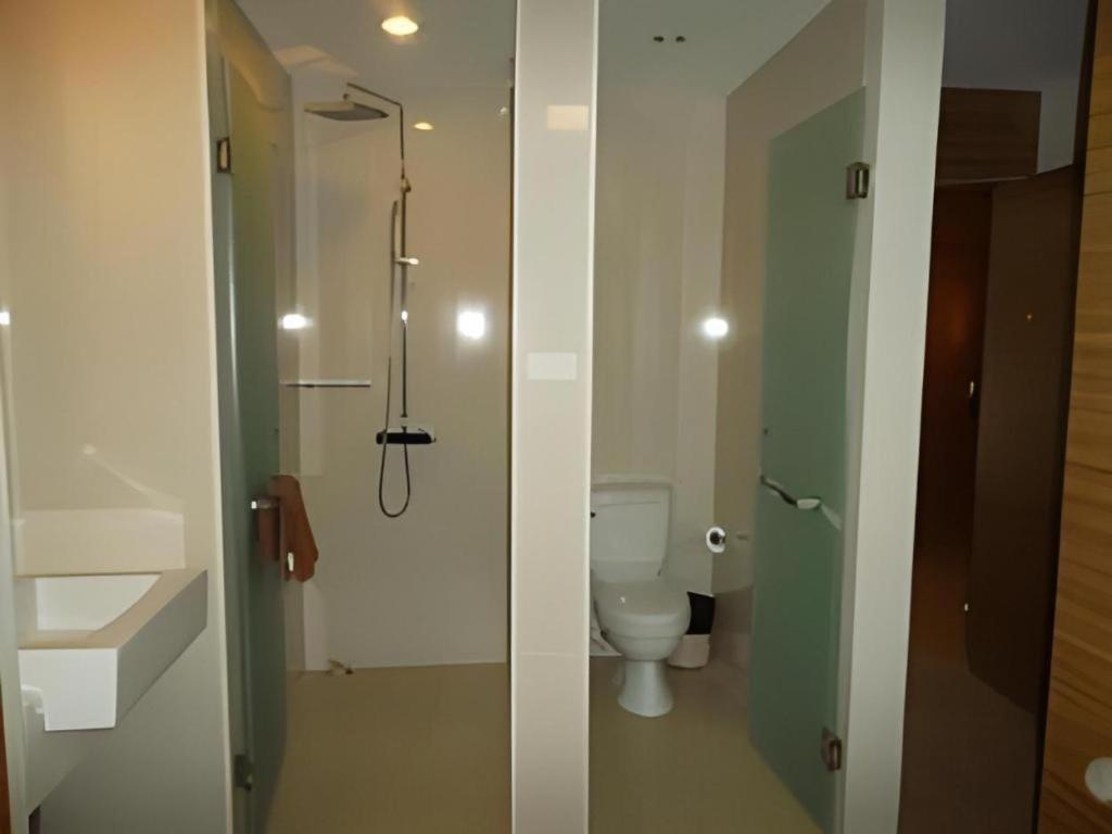 Honey Lodge Pattaya Exterior foto